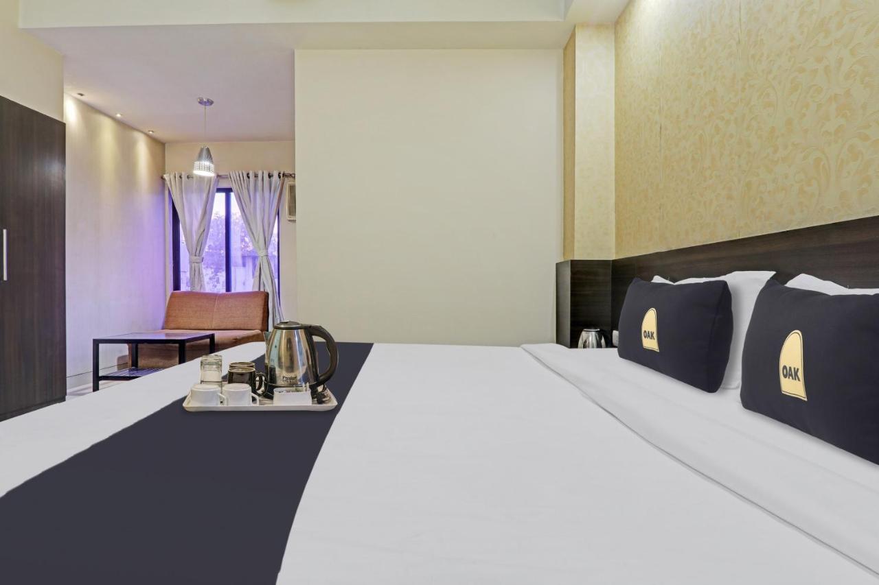 Townhouse Oak Hotel Shelter Lucknow Esterno foto