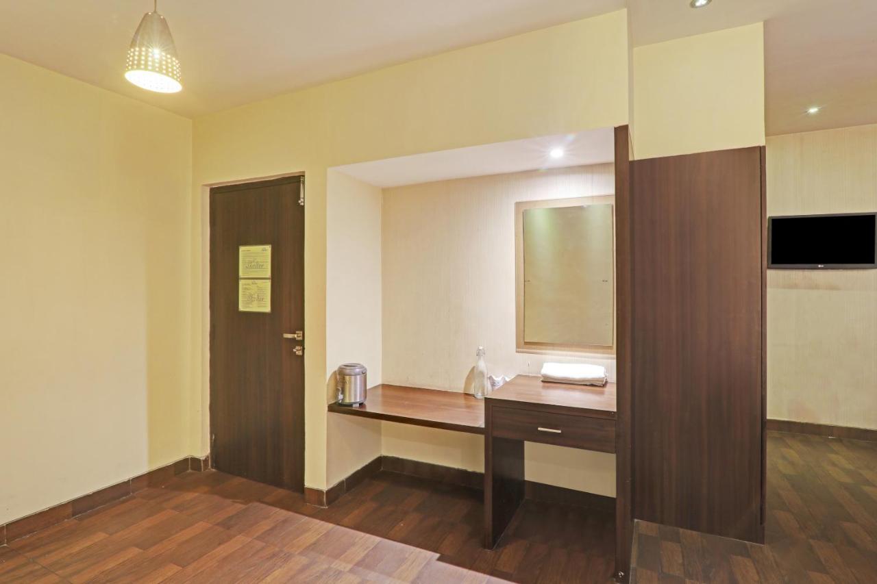 Townhouse Oak Hotel Shelter Lucknow Esterno foto