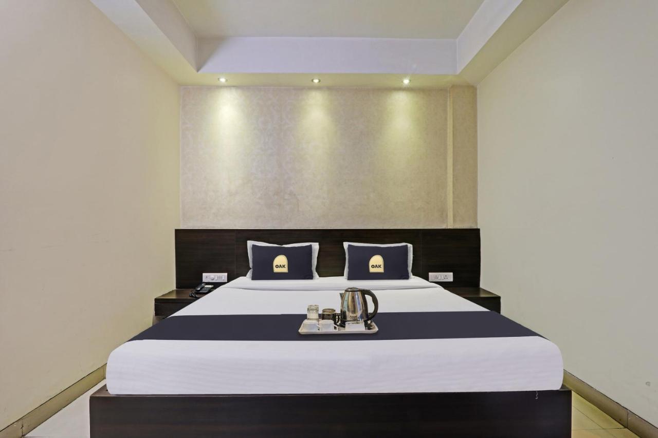 Townhouse Oak Hotel Shelter Lucknow Esterno foto
